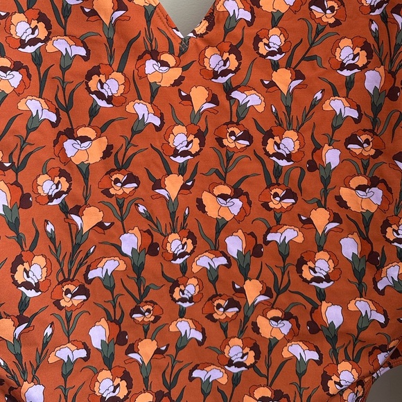 NWT Babaton Aritzia V-Neck One Piece Swimsuit - Picture 8 of 13